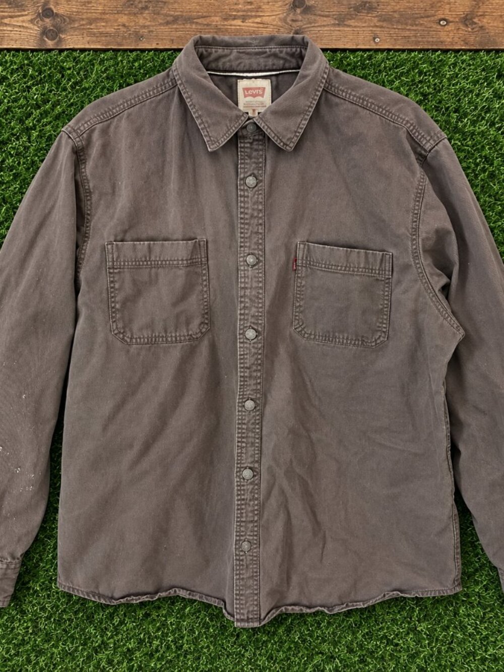 Levi’s XL Regular Fit Gray Brown Long Sleeve Button Front Shirt